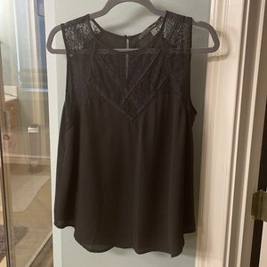 Black sleeveless shirt